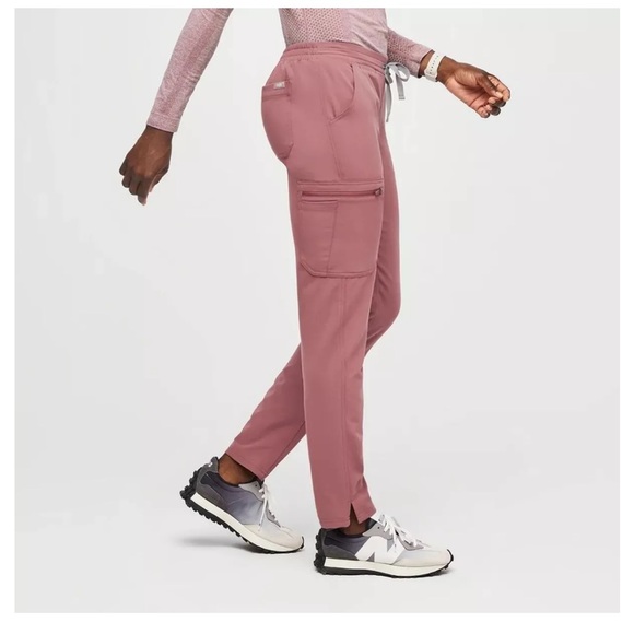 Mauve fig set FIGS Yola Scrub Pants 2 piece set catalina top XS/SM - Picture 13 of 15